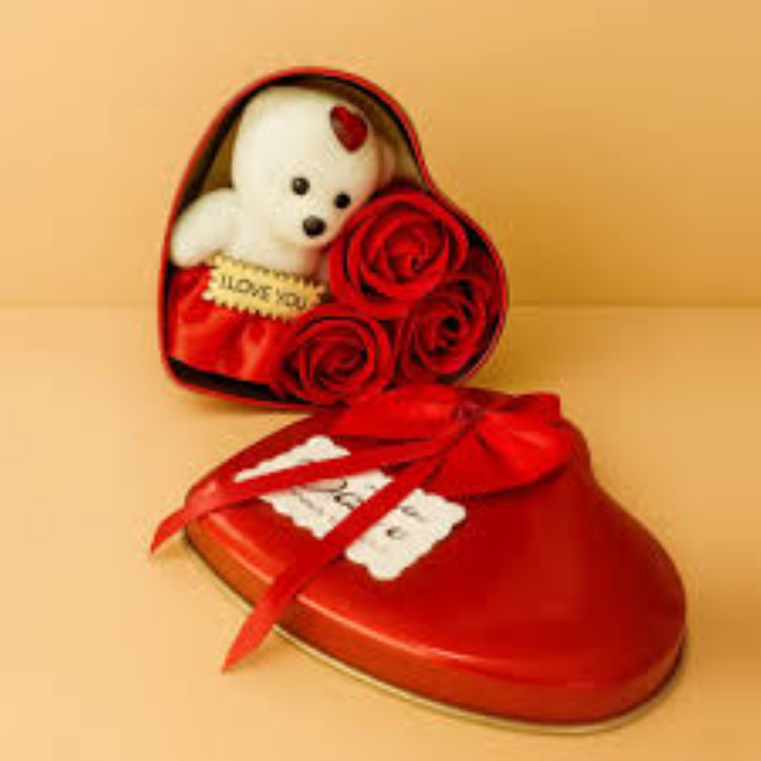 TEDDY W HEART ON HEAD IN METAL TIN